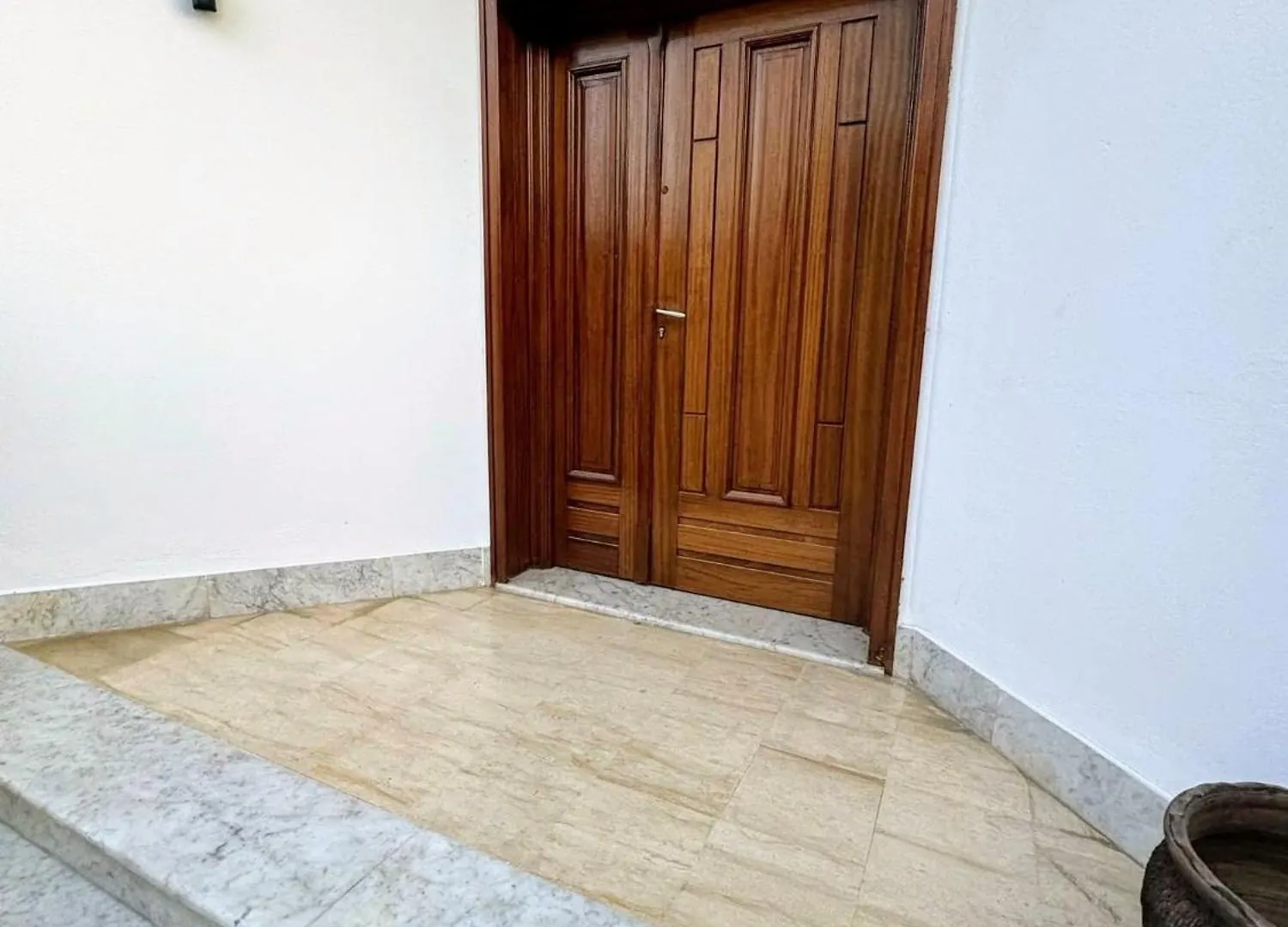 Etage De Villa Spacieux Aux Jardins De La Soukra El Aouina Apartment